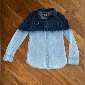 Mudd long sleeve shirt.